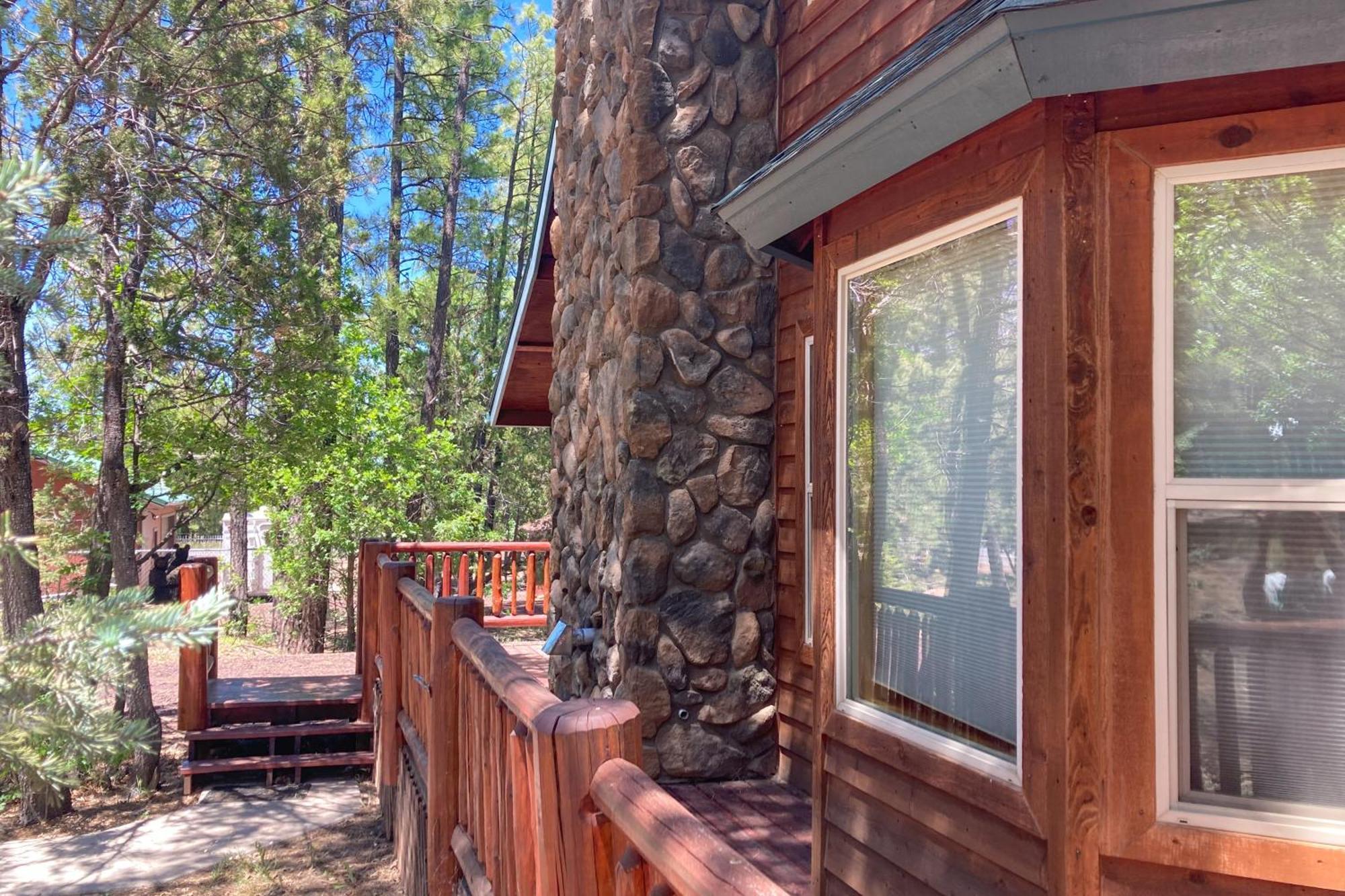 Вілла Whispering Pines Retreat Пайнтоп-Лейксайд Екстер'єр фото